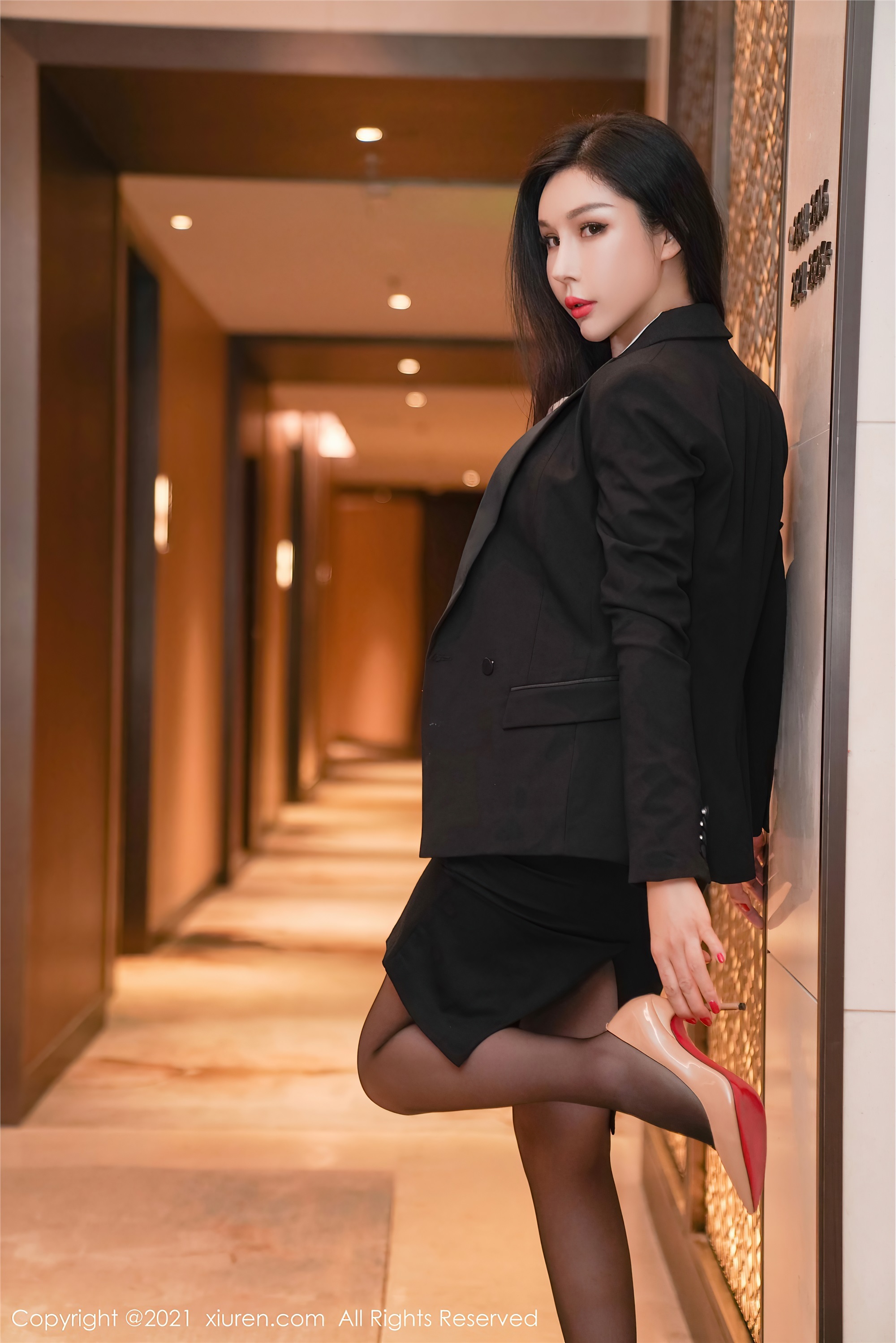 XIUREN秀人网 2021.07.15 No.3672 田冰冰